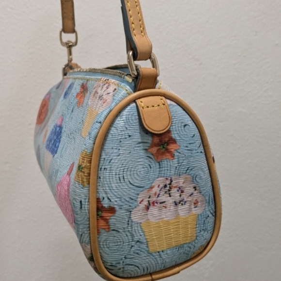 DOONEY & BOURKE Leather  BARREL CUPCAKE BAG - Picture 3 of 6